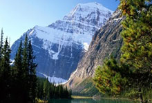 德甲前瞻|拜仁3-0圣保利:后防伤麻了,领先6分.